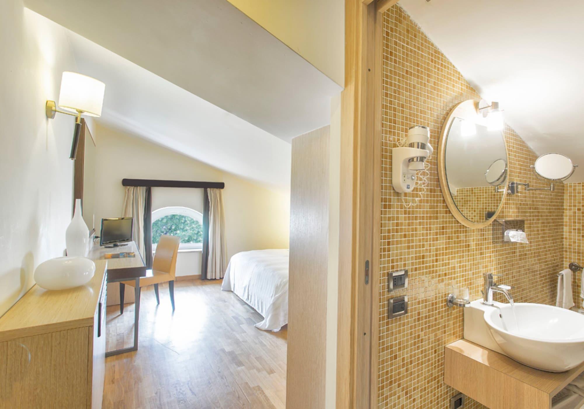 Virgilio Grand Hotel 4*
